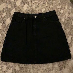 H&M black denim skirt